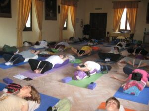 phoca_thumb_l_2 asana pratica