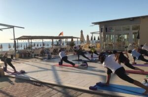 phoca_thumb_l_2.yoga.al.mare.2020