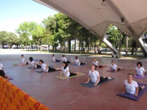 phoca_thumb_l_yoga day 0015b