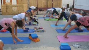 phoca_thumb_l_yoga spiaggia rid.2015 012