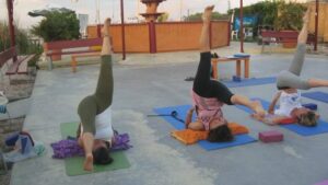 phoca_thumb_l_yoga spiaggia rid.2015 026
